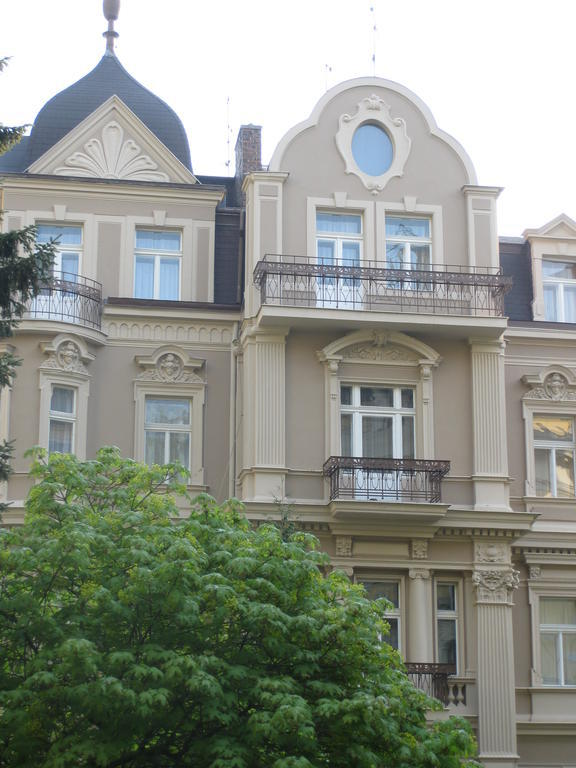 Apartment Sadova Karlovy Vary Exterior photo